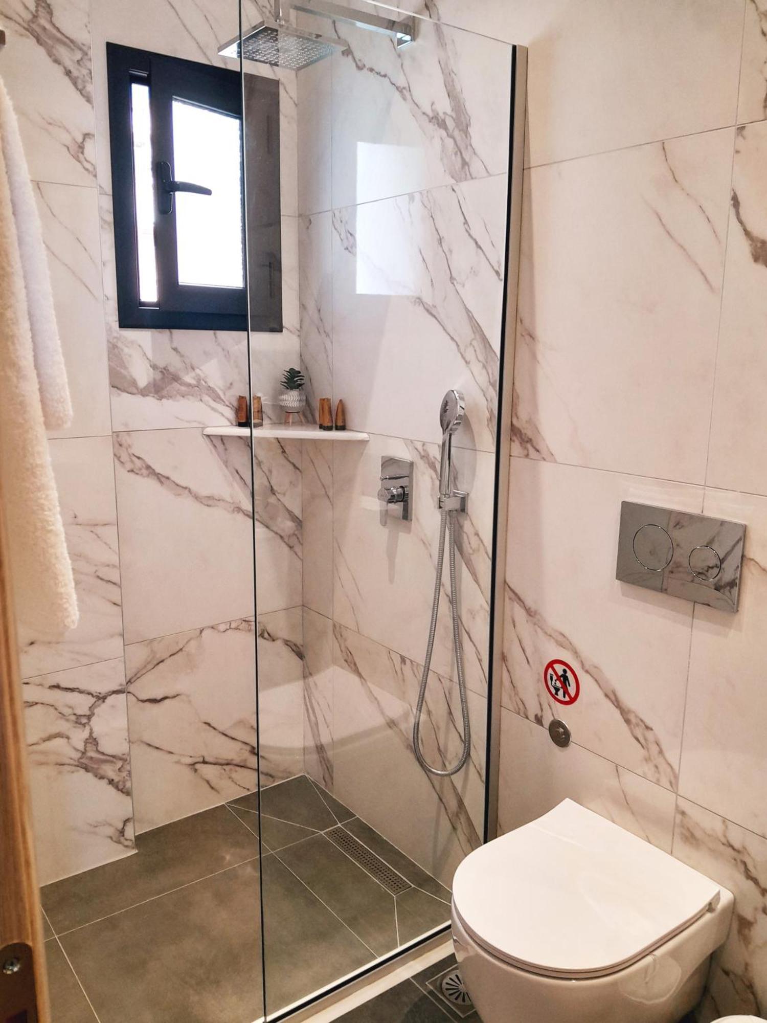 Anel Rooms Himare Bagian luar foto